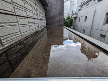 目黒区八雲にてルーフバルコニーからの雨漏り調査を行いました